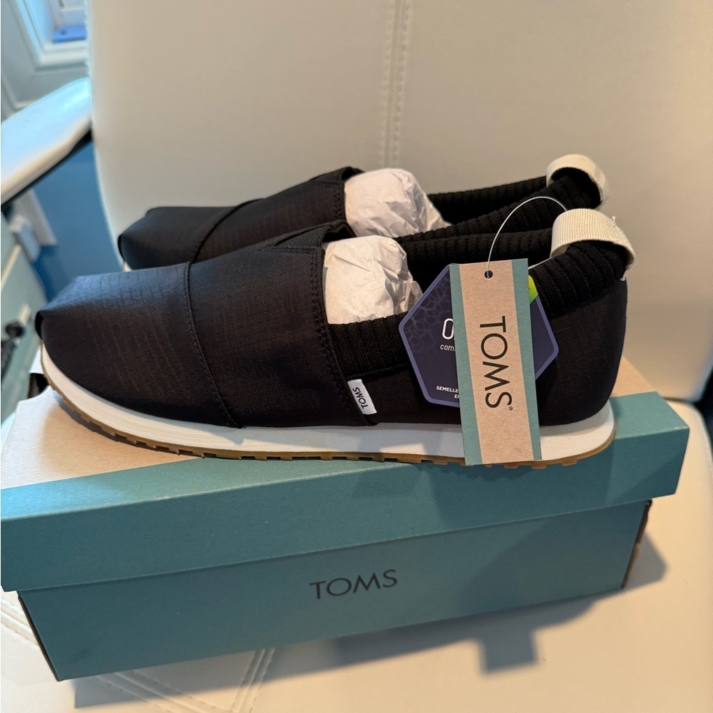 Menโs Toms Apargata Resident Black Size 8.5